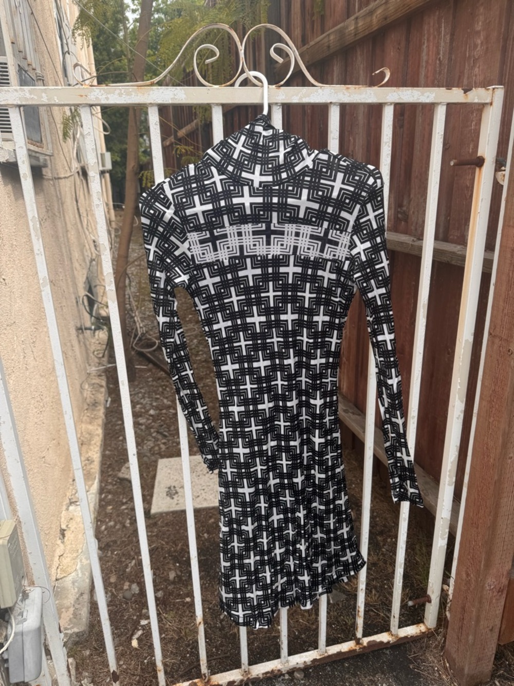 Custo Barcelona Black & White Geometric Turtleneck Long-Sleeve Dress